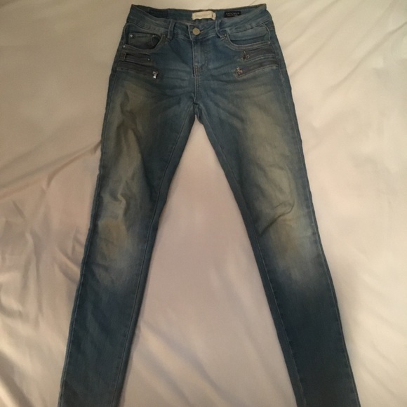 Medium Wash Skinny Jeans w/ Zippers - Picture 2 of 3